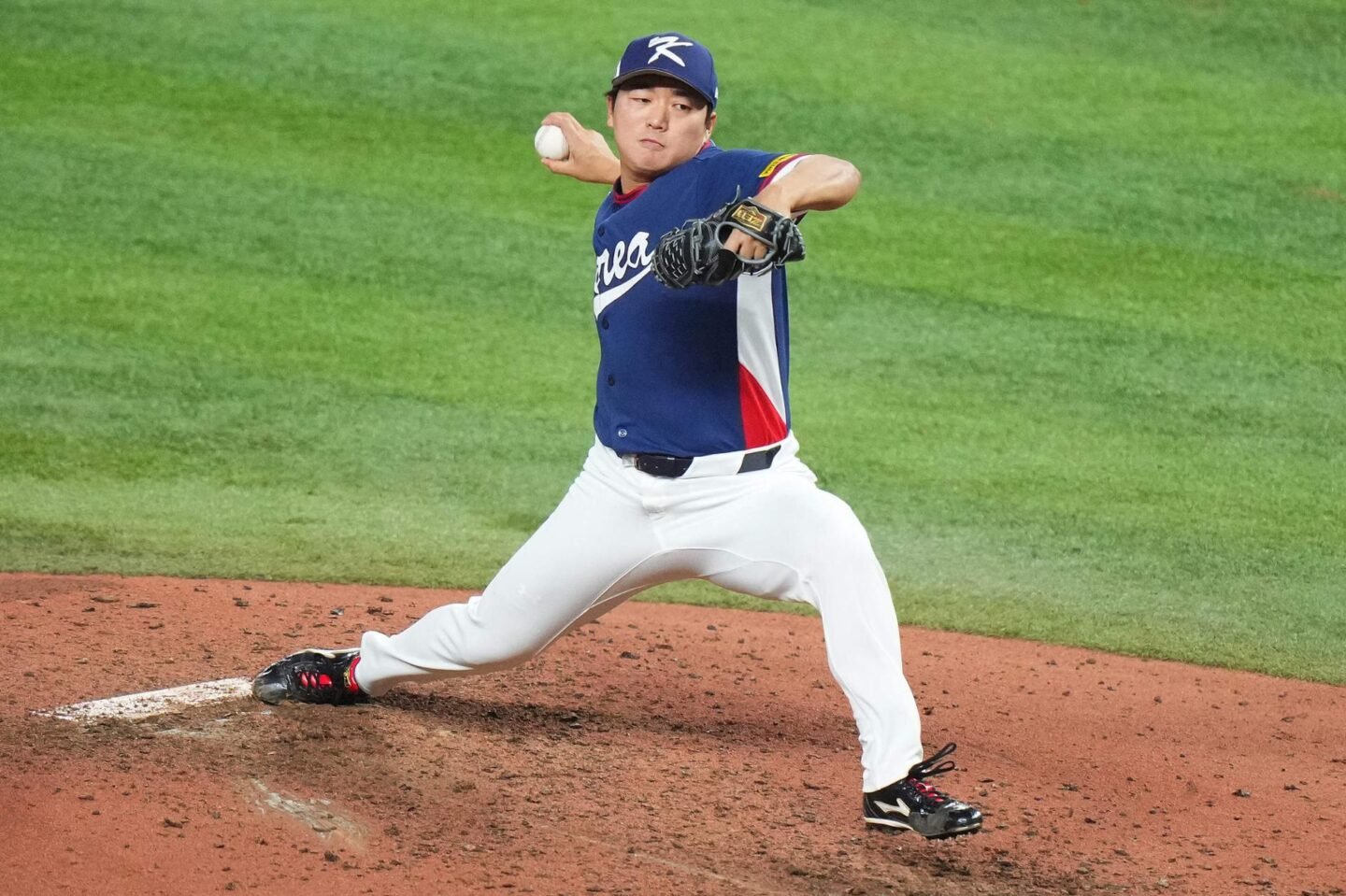 Korea humbled by Dominican Republic in quarterfinals