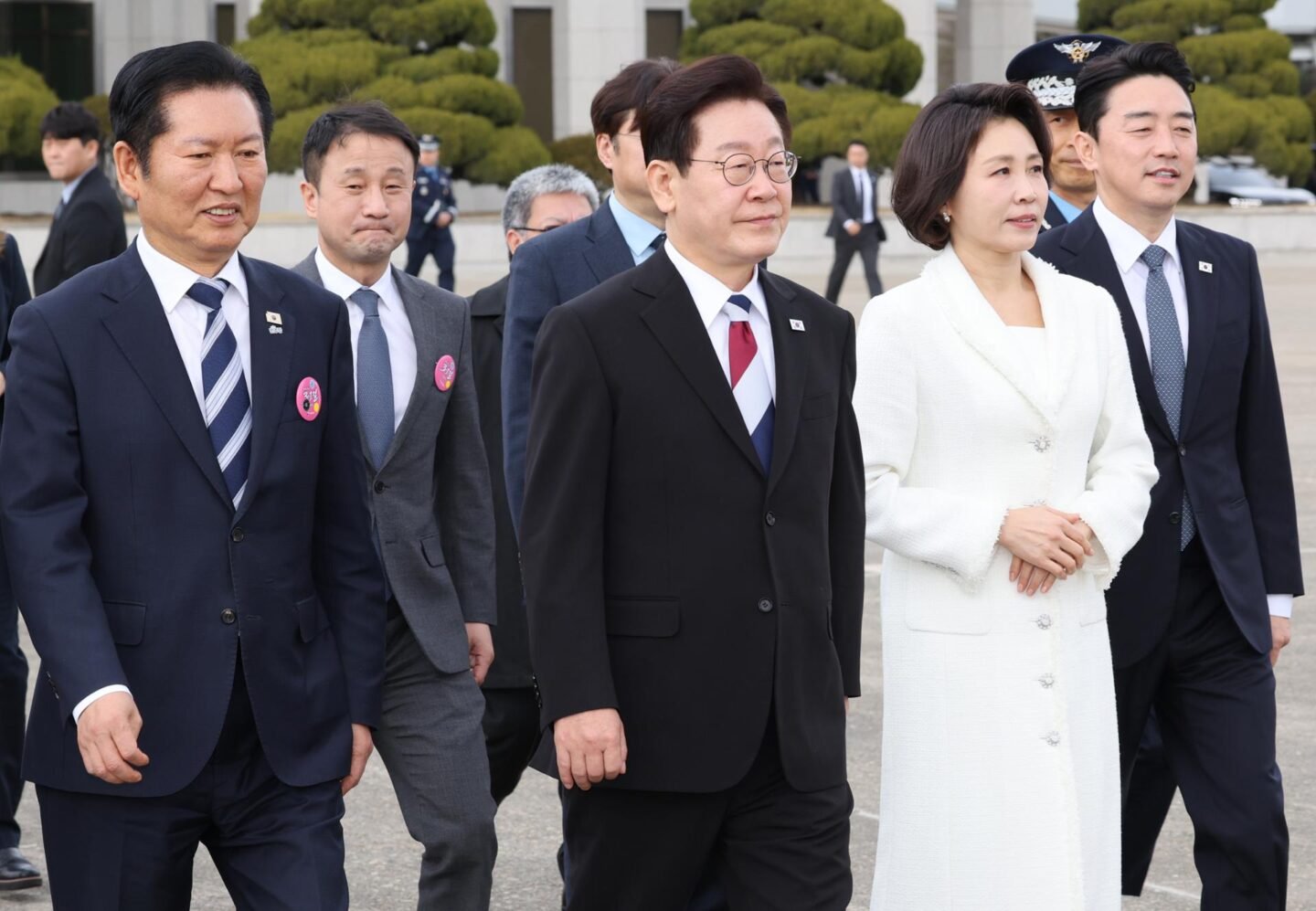 President Lee orders emergency response to Khamenei’s death