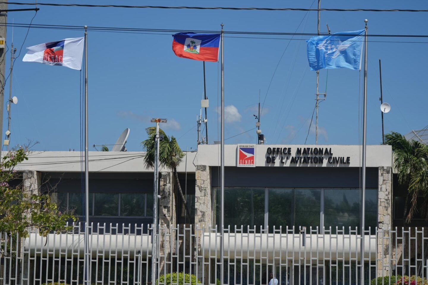 Haitian man dies in US immigration custody with untreated toothache, brother says