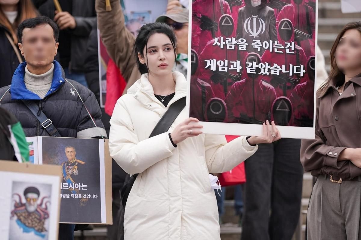 Iranian model in Korea explains why some Iranians seem happy about strikes on Tehran
