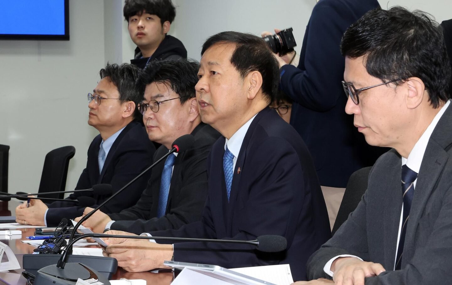 Finance ministry holds meeting on Korean economy with global investors