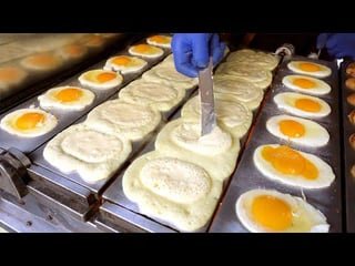Original Egg Bread made by Grandfather, Korean street food