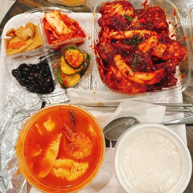 The K-food combo: Spicy Soft Tofu Stew & Raw Marinated Crab (Yangnyeom-gejang) at BCD! 🦀🔥