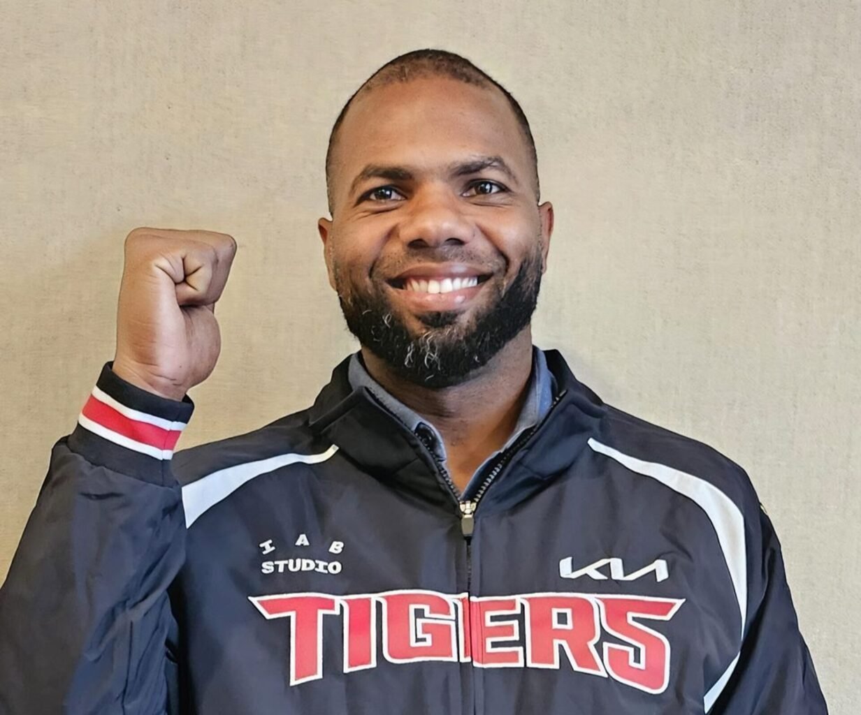 Tigers sign minor leaguer Rodriguez as injury replacement