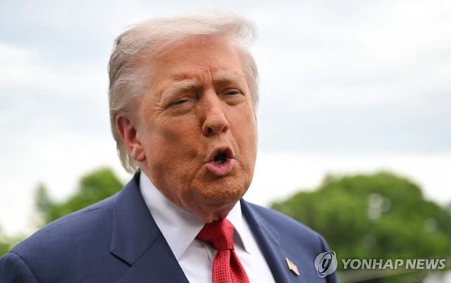 Trump says, ‘I love S. Korea,’ after Seoul, Washington sign MOU on shipbuilding cooperation