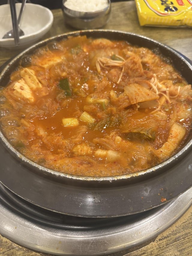 Kimchee jjigae