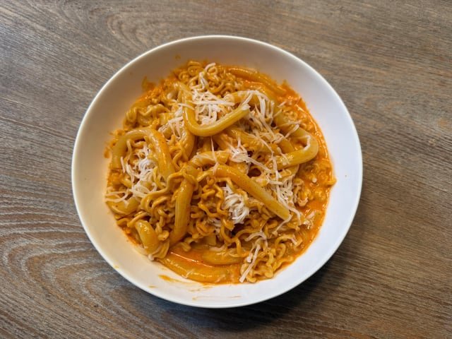 Rose Tteokbokki Noodles!