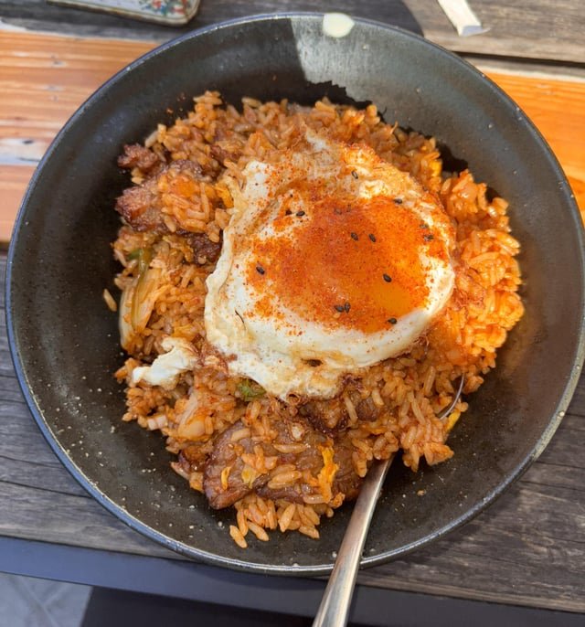 Bulgogi steak and kimchi fried rice with a fried egg at Hawkers Asian Street Food 🤤