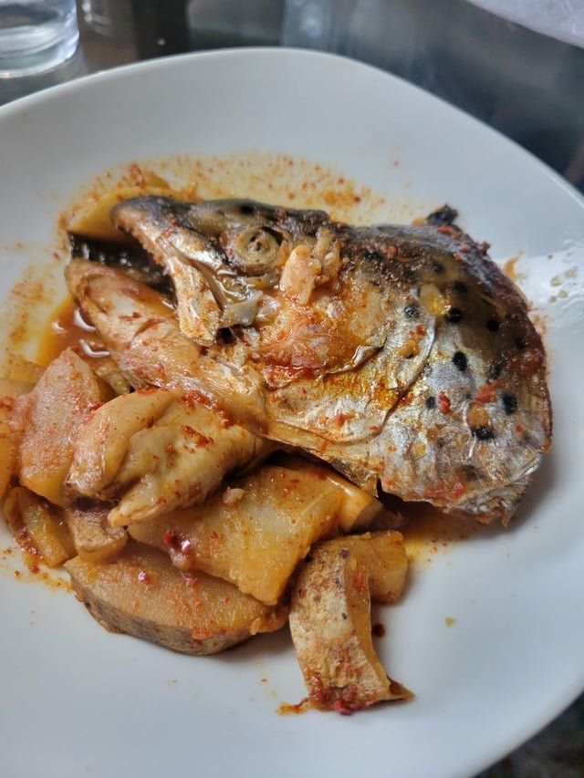 Salmon head jorim, if you’re in the bone suckers club this one’s a must suck!