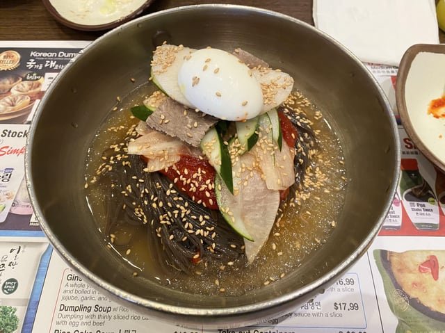 Bibim naengmyeon