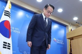 NEC apologizes for ballot shortages at Seoul polling stations, says incident undermined public trust in elections