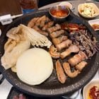 Visited a very famous retro-style Korean BBQ place called “Sangroksoo”.
