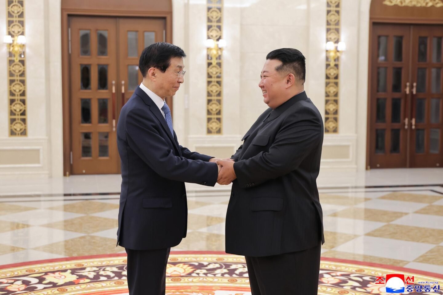 NK leader meets with China’s top political adviser in Pyongyang