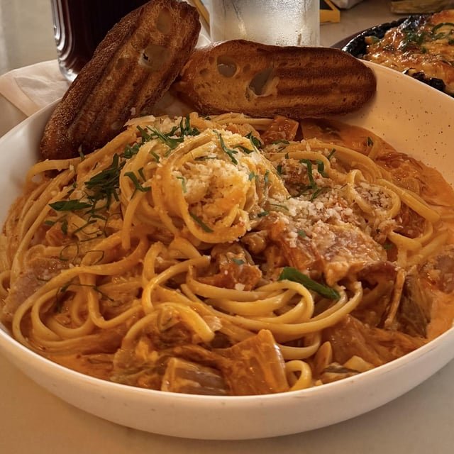 Kimchi pasta SO good !!
