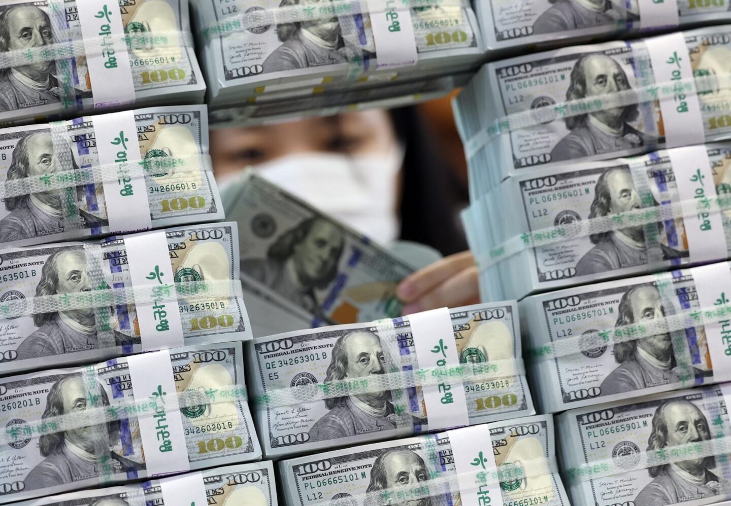 Korea uncovers $1.61 bil. worth of FX crimes through May