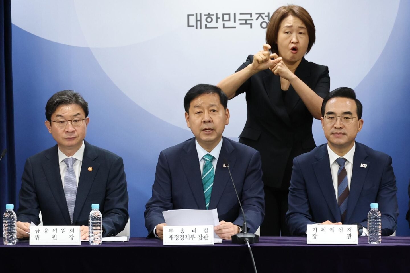Chip boom puts Korea’s per capita GDP within reach of $40,000