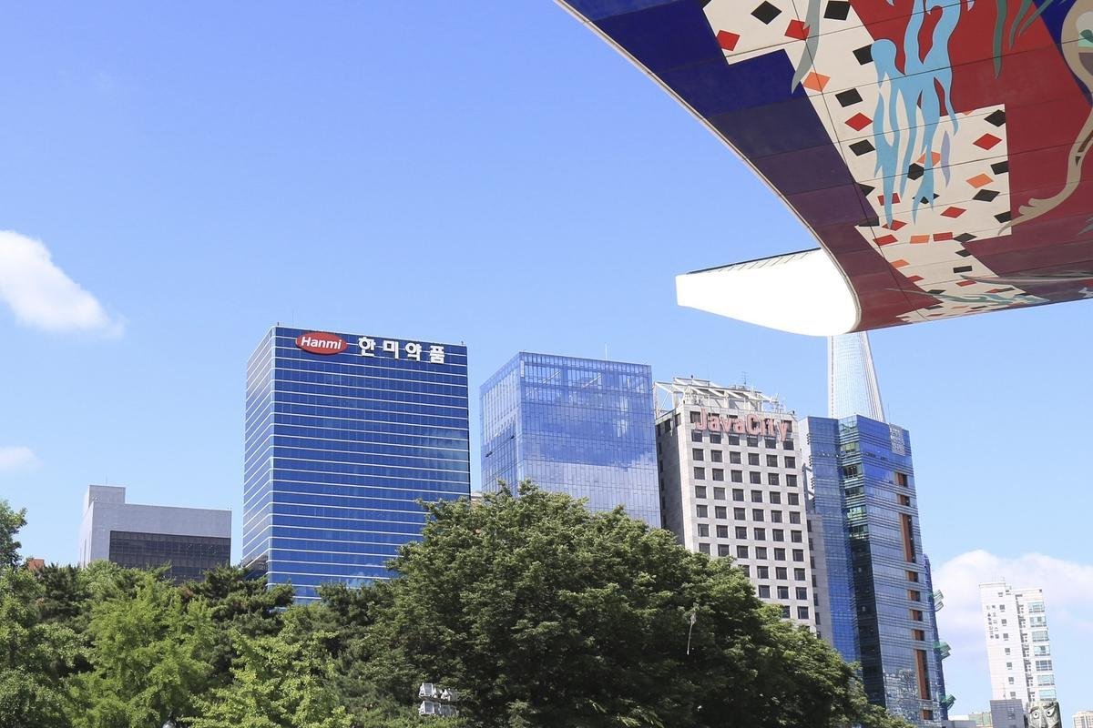 Hanmi Pharm signs $2.3 bil. licensing deal with Roche’s Genentech for obesity drug candidate