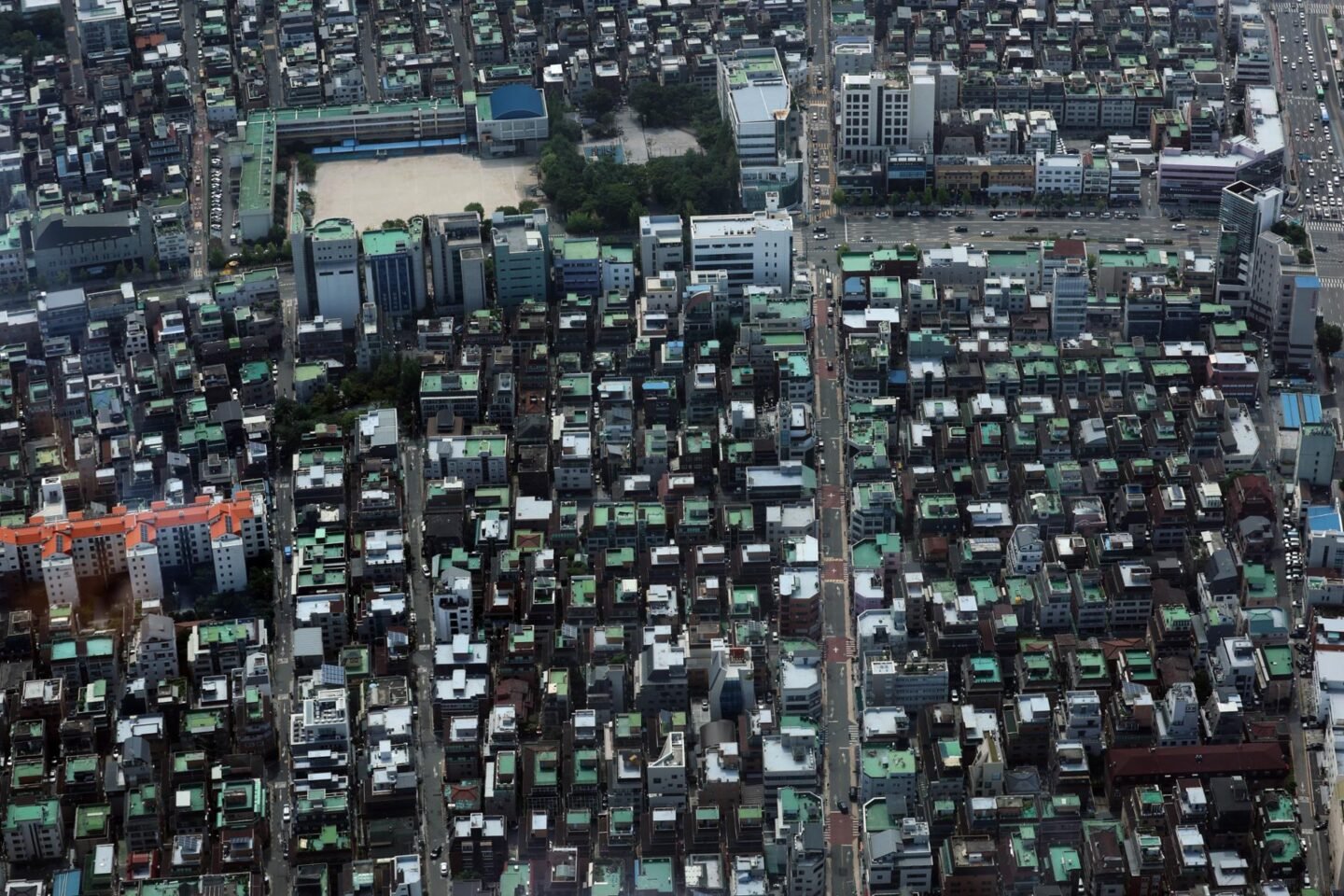 Young Koreans lose trust in Lee government’s economic policies