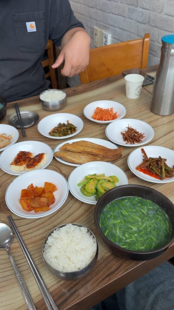 I tried a Korean clam soup that completely fixed my hangover