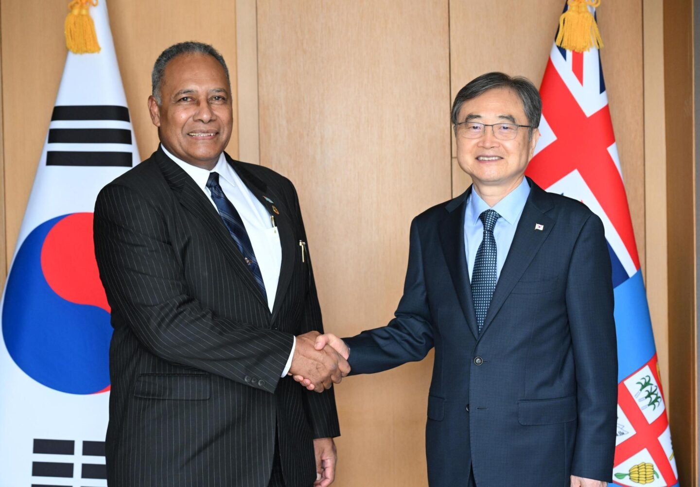 Top diplomats of Korea, Fiji meet in Seoul for talks on energy cooperation, mutual ties