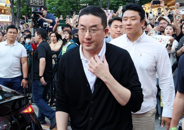 Court rejects LG chief’s adoptive mother’s petition to end adoption